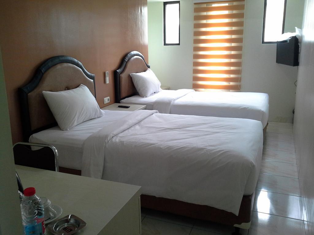 Asoka Inn Bandung Esterno foto
